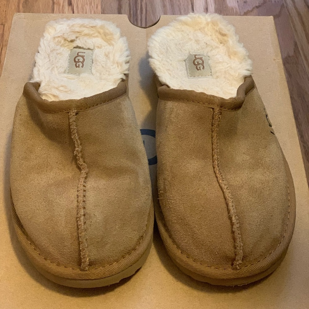 Girls Cozy Ugg Mules in Tan Size 2